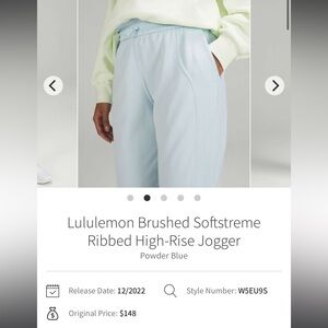 Lululemon brushed Softstreme ribbed high rise joggers
Worn 2x